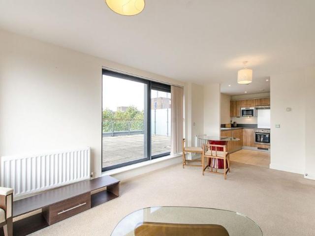 Apartment for rent in Kennington, Greater London