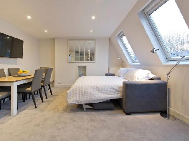 Apartment for rent in Kensal Town, Greater London