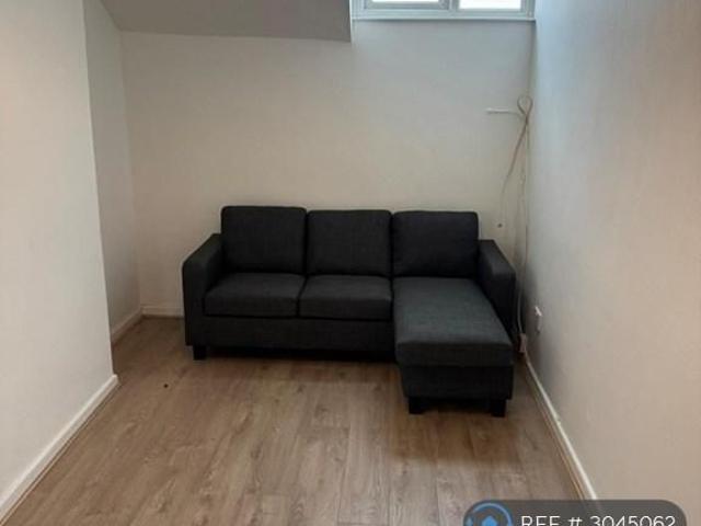 Apartment for rent in Levenshulme, Manchester