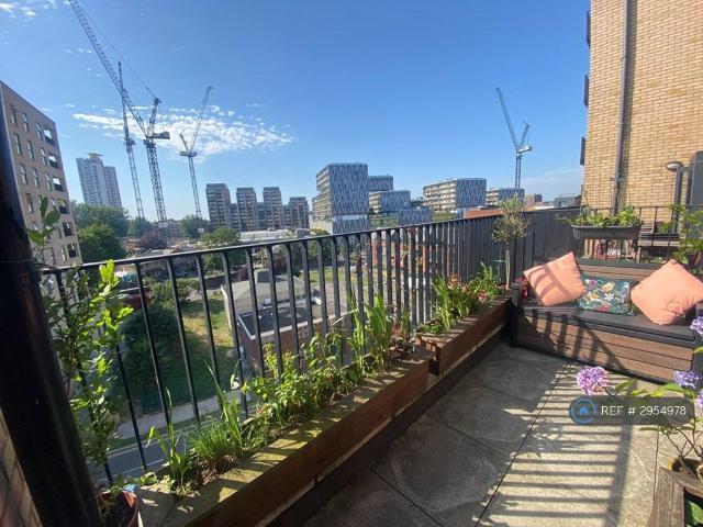 Flat for rent in Greater London