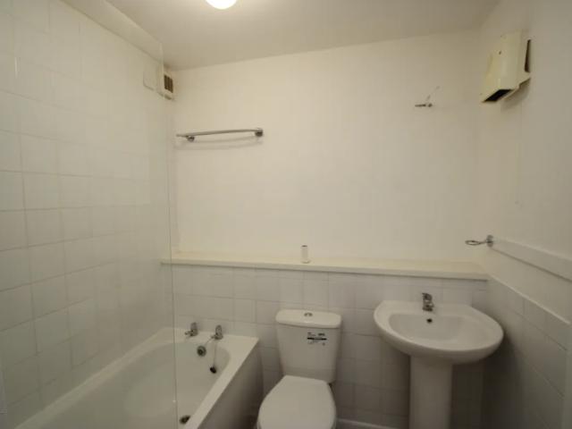Apartment for rent in London Borough of Croydon, Shirley