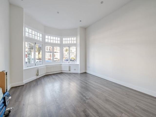 Apartment for rent in Cat Hill, Isle Of Man