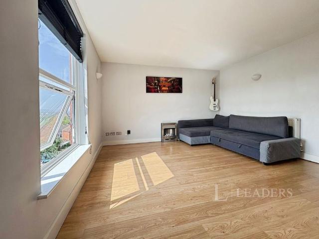 Apartment for rent in The Ronkswood, Worcestershire