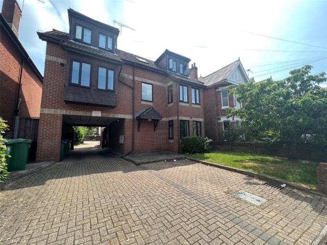 Flat for rent in Hill, Isle Of Man