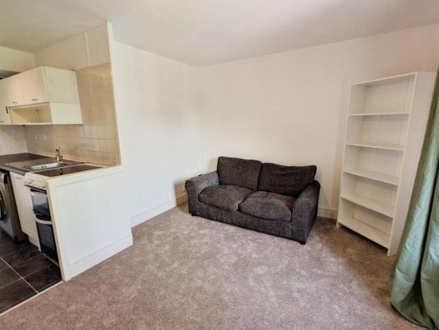 Apartment for rent in Green Close, Warwickshire