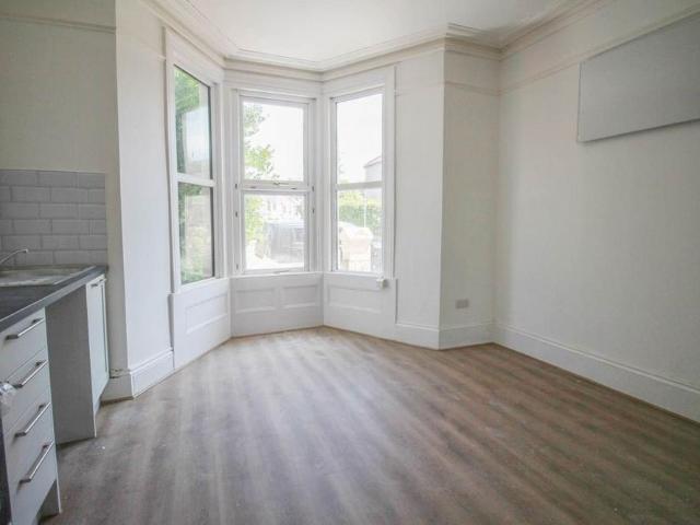Apartment for rent in Whitecross Village, Weston-super-Mare