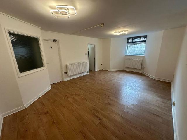 Apartment for rent in Kings Farm, Hamerton