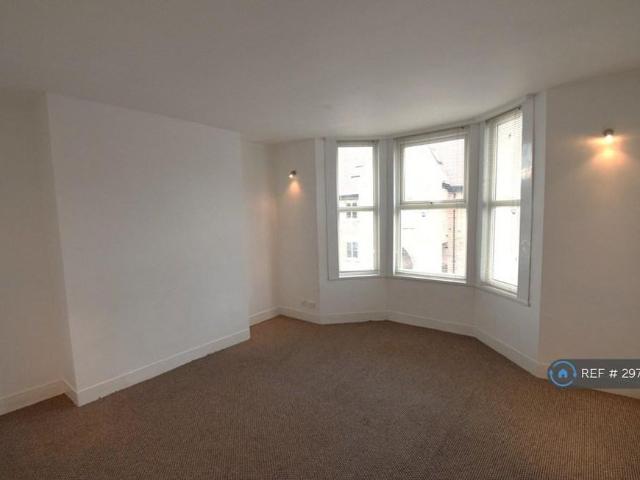 Apartment for rent in Sydenham, Green Close