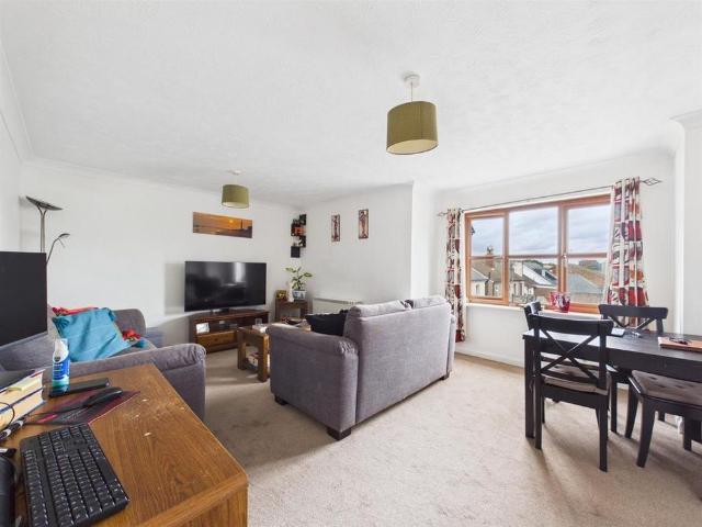 Apartment for rent in Red Hill, Surrey
