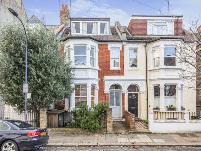 Flat for rent in Hammersmith, Greater London
