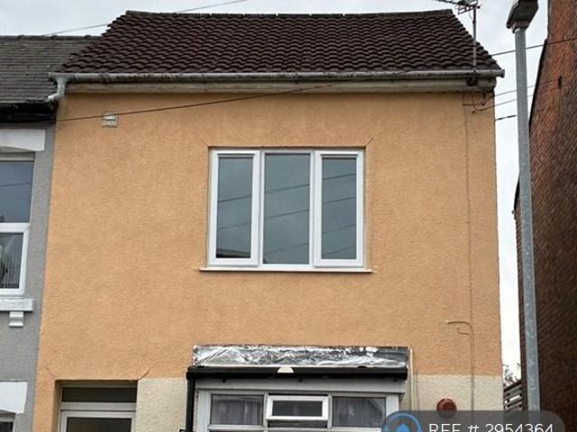 Flat for rent in Rodbourne, Swindon