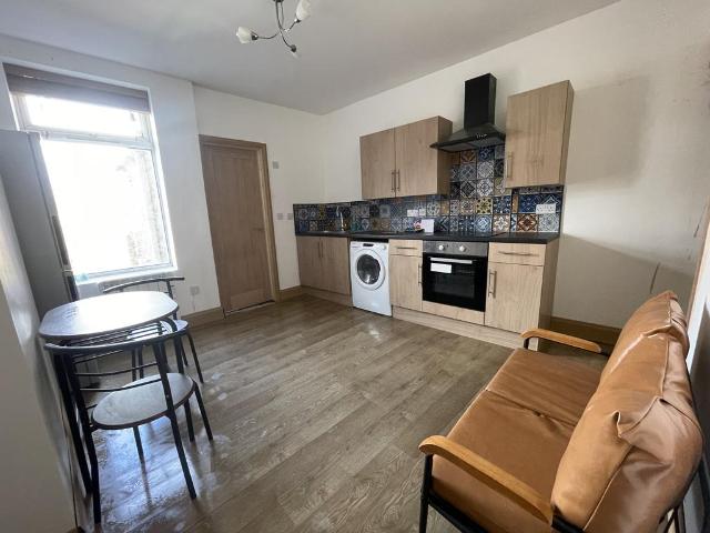 Flat for rent in Hexthorpe, South Yorkshire