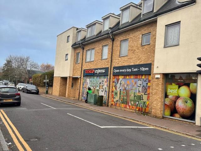 Flat for rent in Holywell Estate, North Watford
