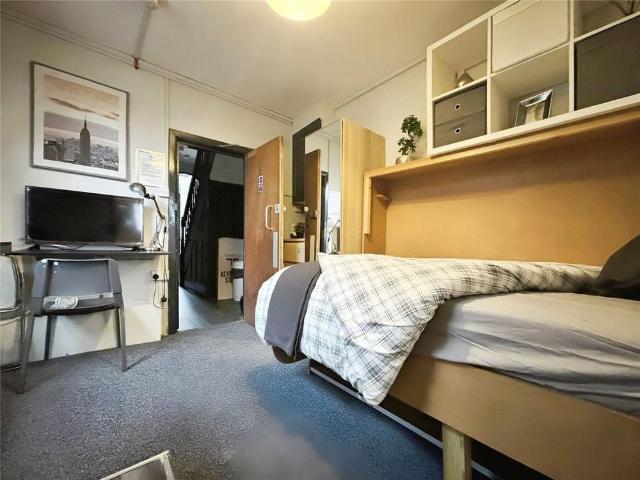 Apartment for rent in Banister's Park, City Of Southampton