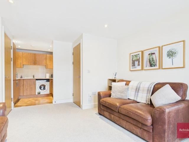 Apartment for rent in Mount Pleasant, Swansea