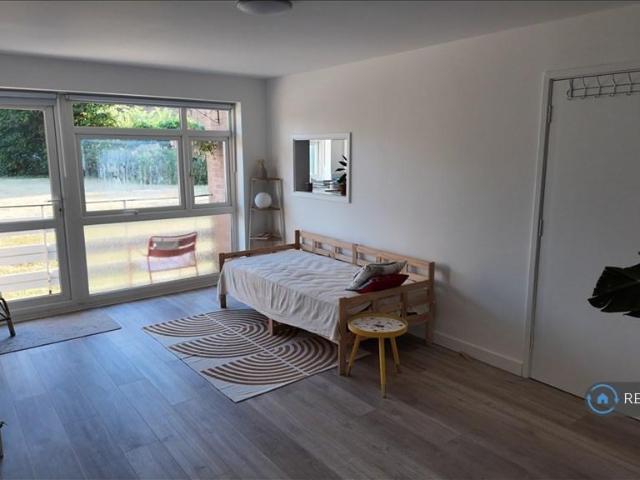 Flat for rent in Wallington, Greater London