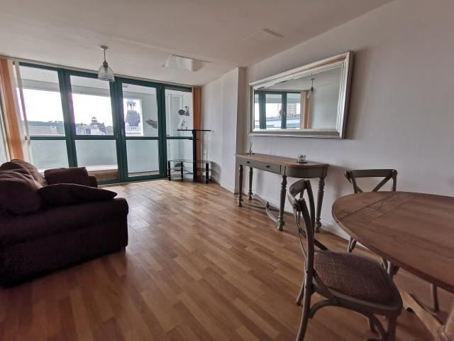 Apartment for rent in West Hoe, Mount Wise