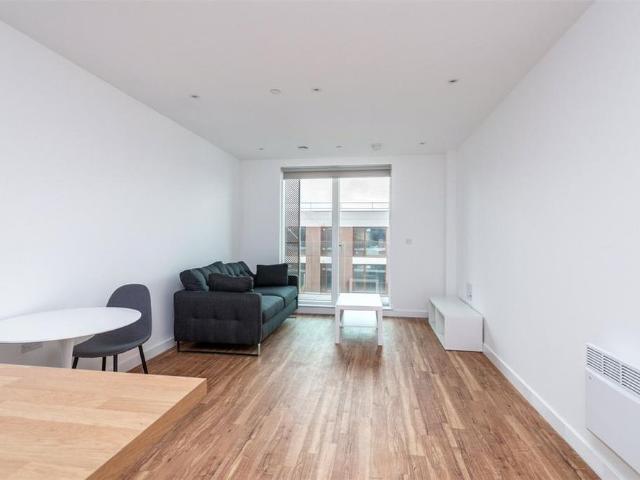 Apartment for rent in Brompton, Gillingham