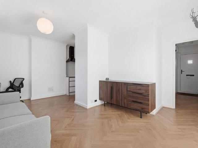 Apartment for rent in Mile End, Greater London