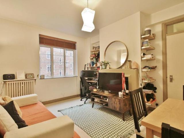 Apartment for rent in Brook Green, Isle Of Man