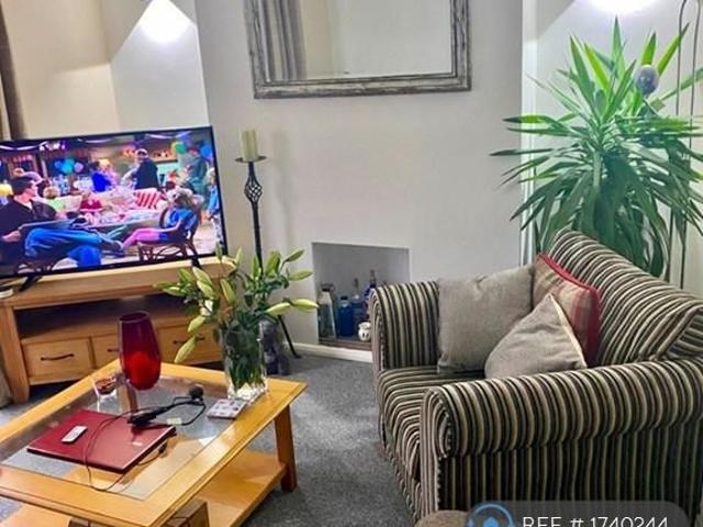 Apartment for rent in Stone, Baswich
