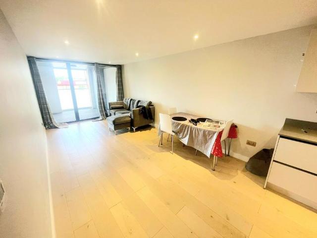 Apartment for rent in Hornsey, Greater London