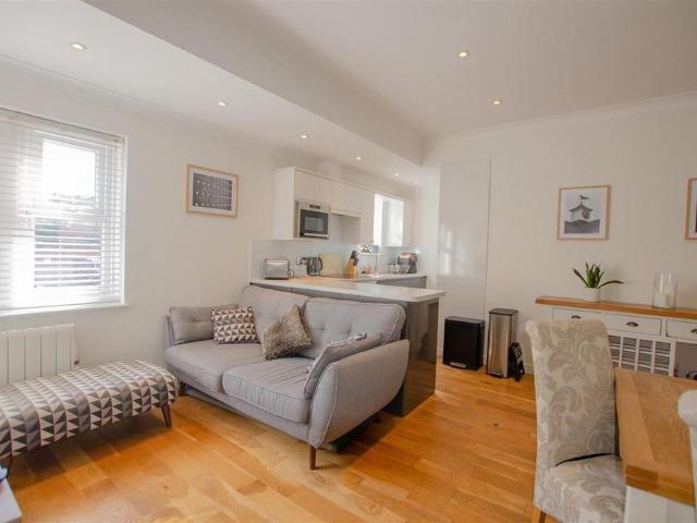 Apartment for rent in Park Central, Birmingham