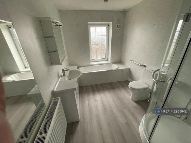 Flat for rent in Denecroft, Bromsberrow Heath