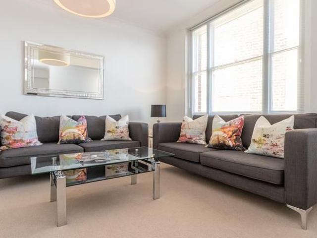 Apartment for rent in Mayfair, Greater London