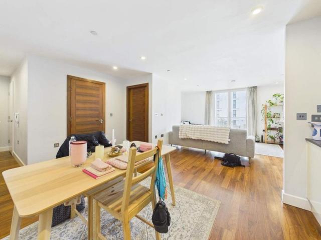 Apartment for rent in Castle Quarter, Falcon Lodge