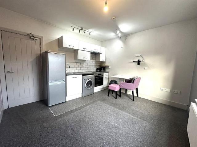 Apartment for rent in Caldermill, East Midlands