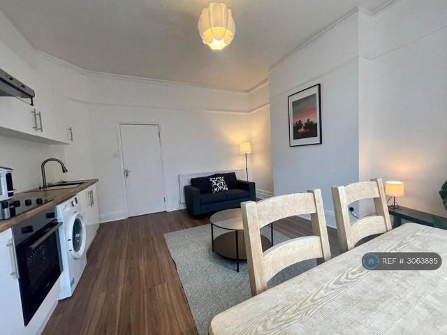 Apartment for rent in London Borough of Croydon, Greater London