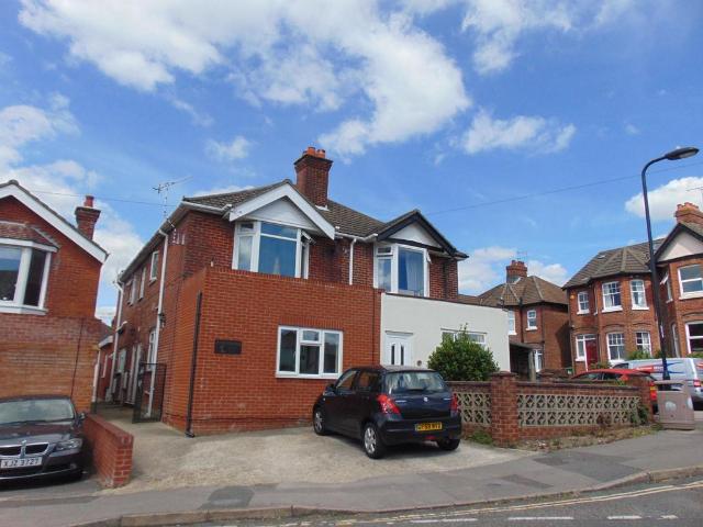 Flat for rent in Bitterne Park, City Of Southampton