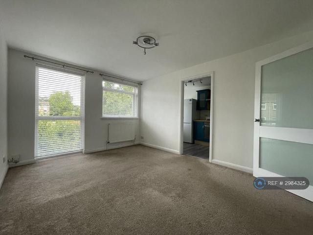 Apartment for rent in Hampton Wick, Greater London