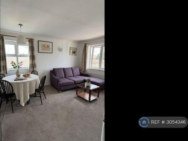Apartment for rent in Elmbridge, Surrey