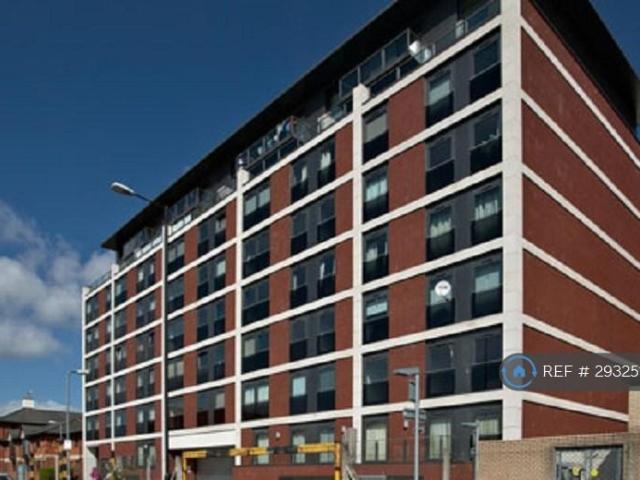 Flat for rent in Slough
