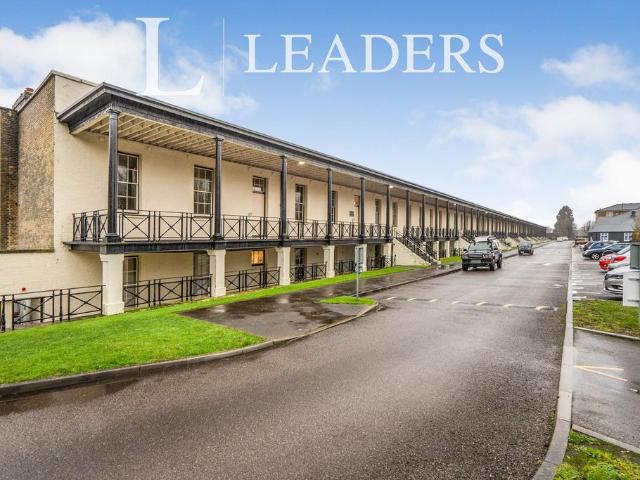 Flat for rent in Priddy's Hard, Middlecroft