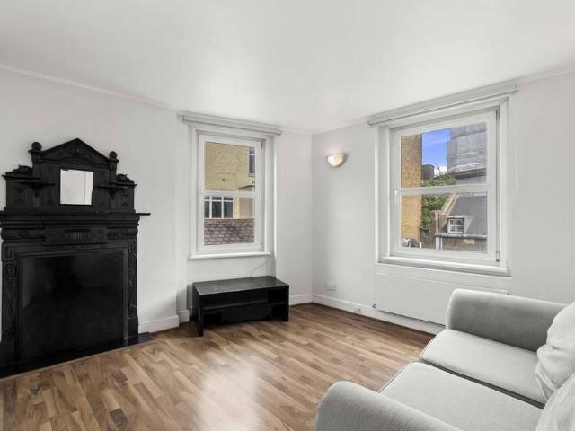 Apartment for rent in Soho, Greater London