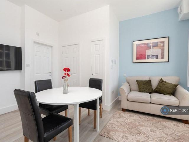 Apartment for rent in Birkenhead, Wirral