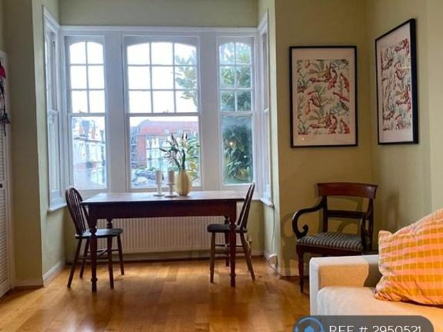 Flat for rent in Fulham, Greater London