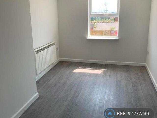 Flat for rent in Sheerness, Oad Street