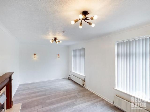 Apartment for rent in Manor Farm Estate, West Midlands