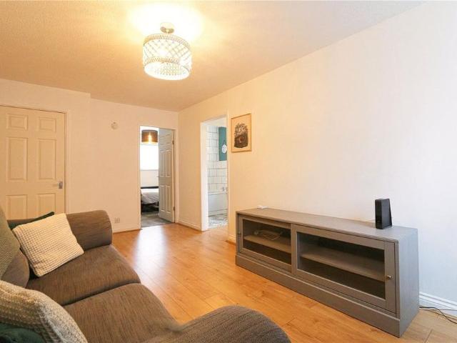 Apartment for rent in Denton, Tameside