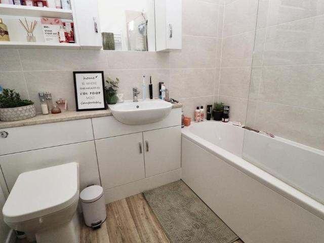Apartment for rent in Berg Estate, Basingstoke and Deane