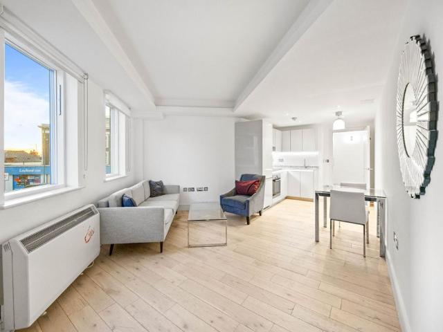 Flat for rent in Golders Green, Greater London