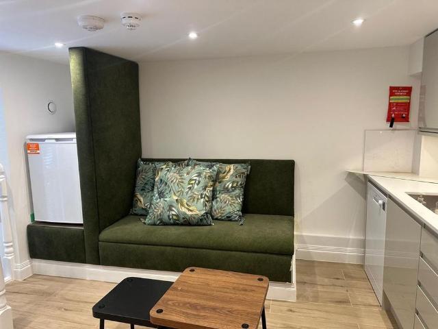 Apartment for rent in New Southgate, Greater London