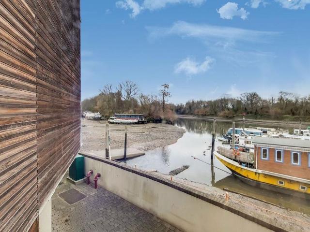 Apartment for rent in St Margarets, Greater London