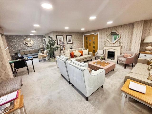 Apartment for rent in Whetstone, Pinfold
