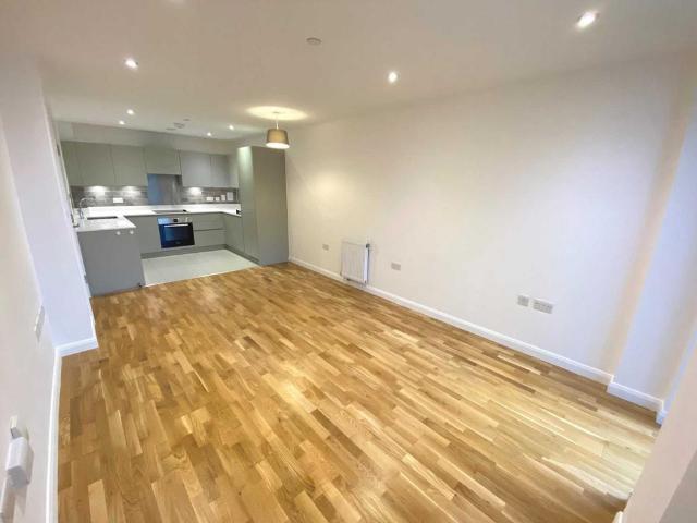 Flat for rent in Elstree and Borehamwood, Borehamwood
