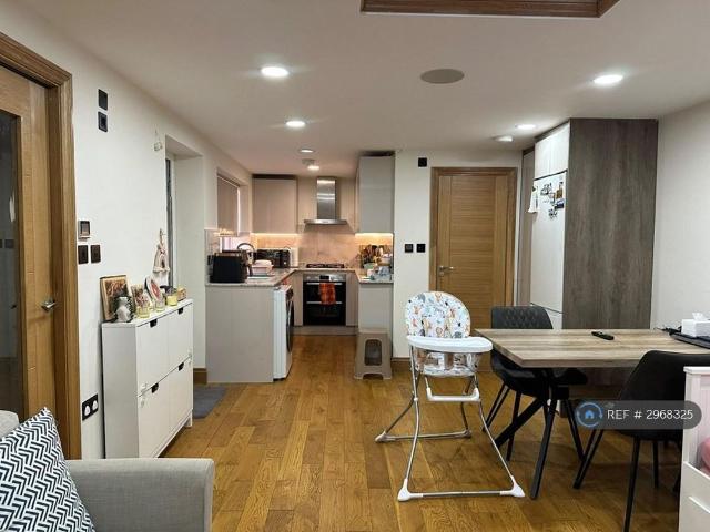 Apartment for rent in Hayes, Greater London